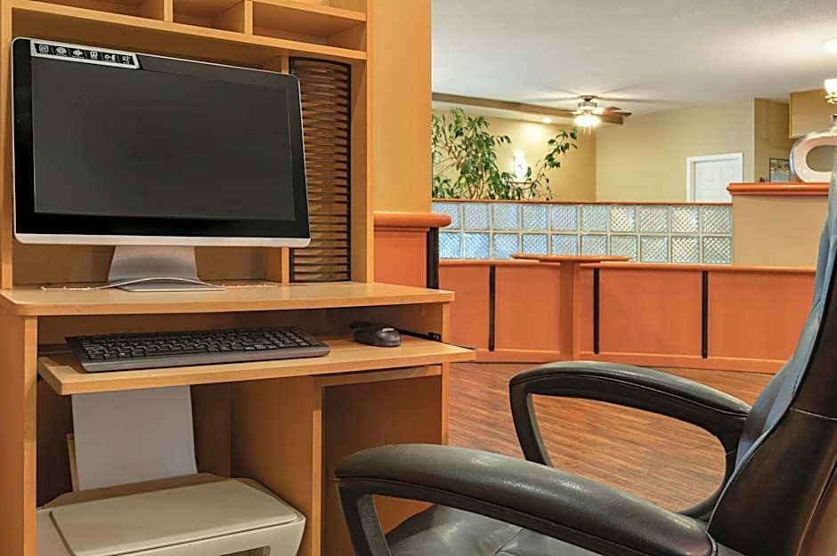 Days Inn by Wyndham Nanaimo