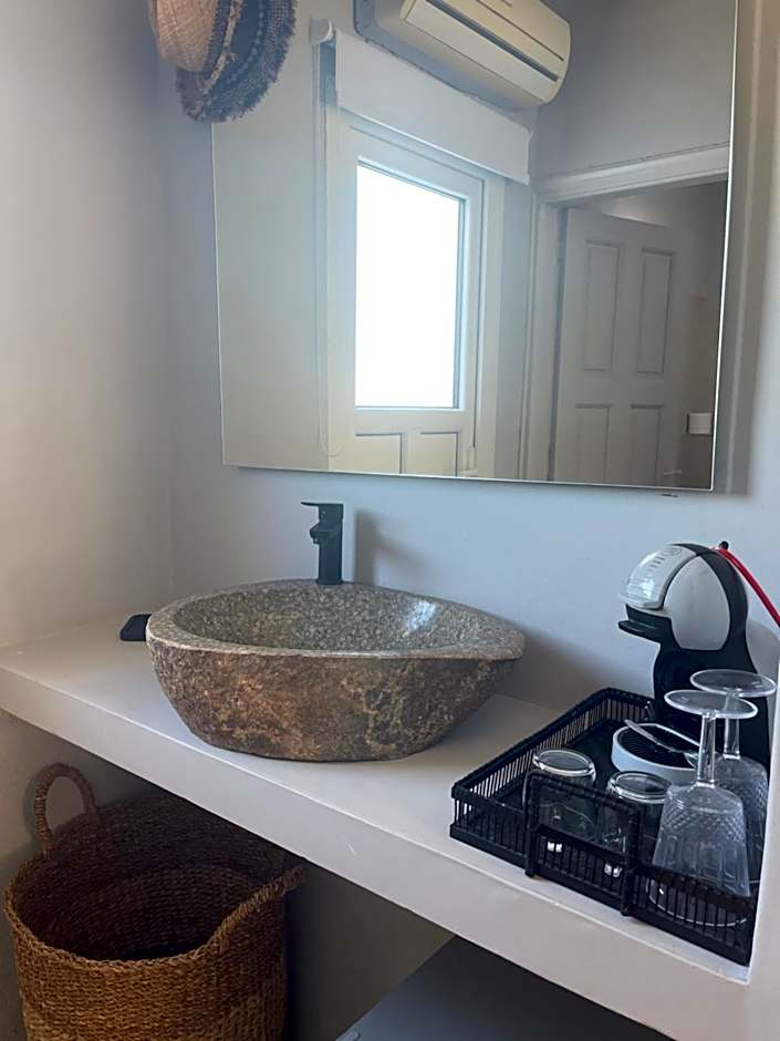 Rania Apartments Sea View