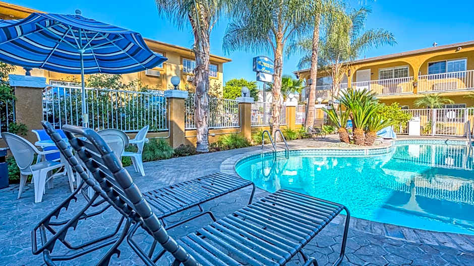 Hollywood City Inn