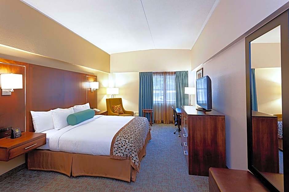DoubleTree by Hilton Cape Cod - Hyannis