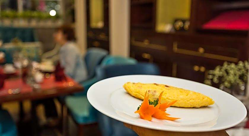 Hanoi La Storia Hotel