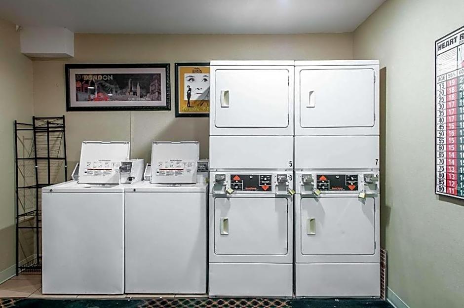 Suburban Studios East – Albuquerque, NM