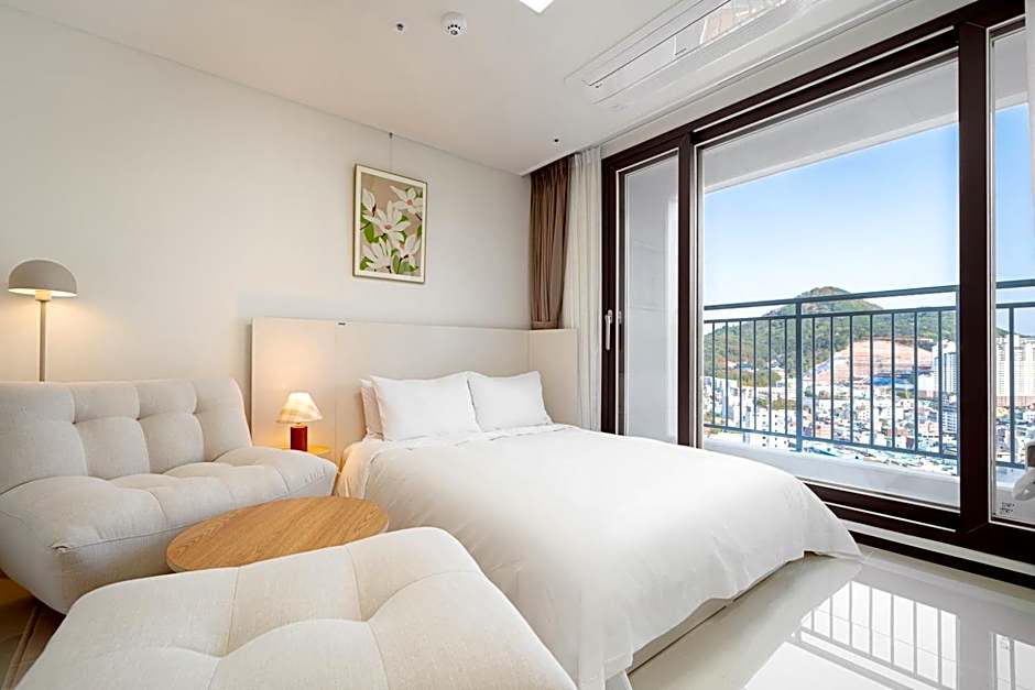 Urbanstay Busan Cityhall