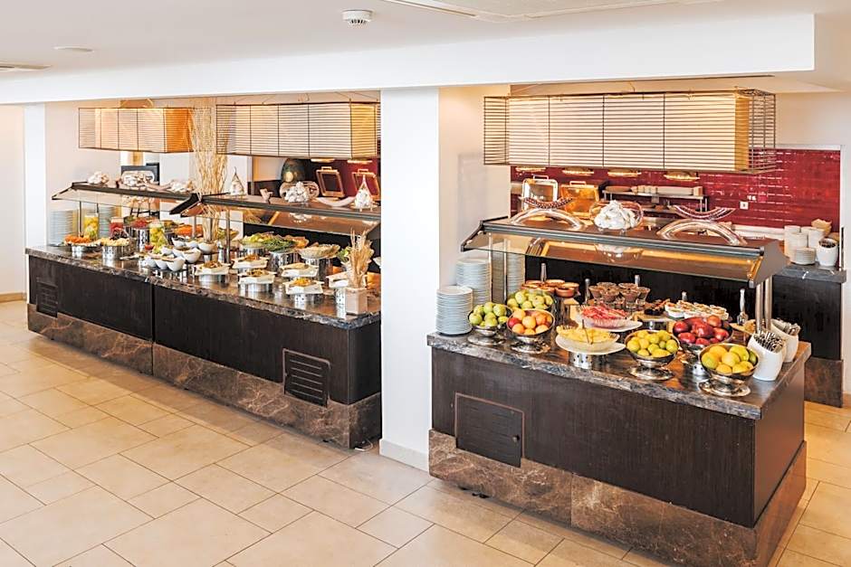 Arkin Palm Beach Hotel