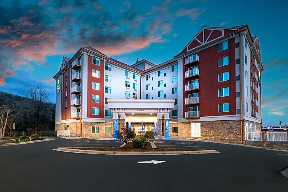 Holiday Inn Express & Suites Asheville Downtown By IHG