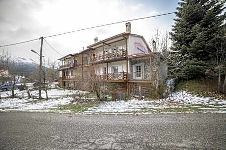 Double Room with Mountain View