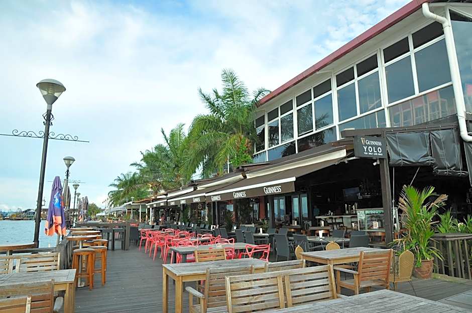 Api Api Guest House
