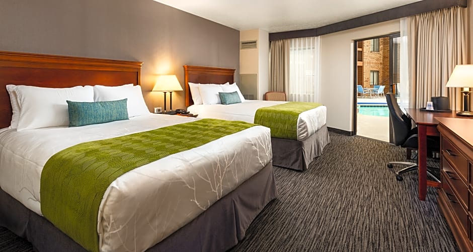 Best Western Plus Landmark Inn