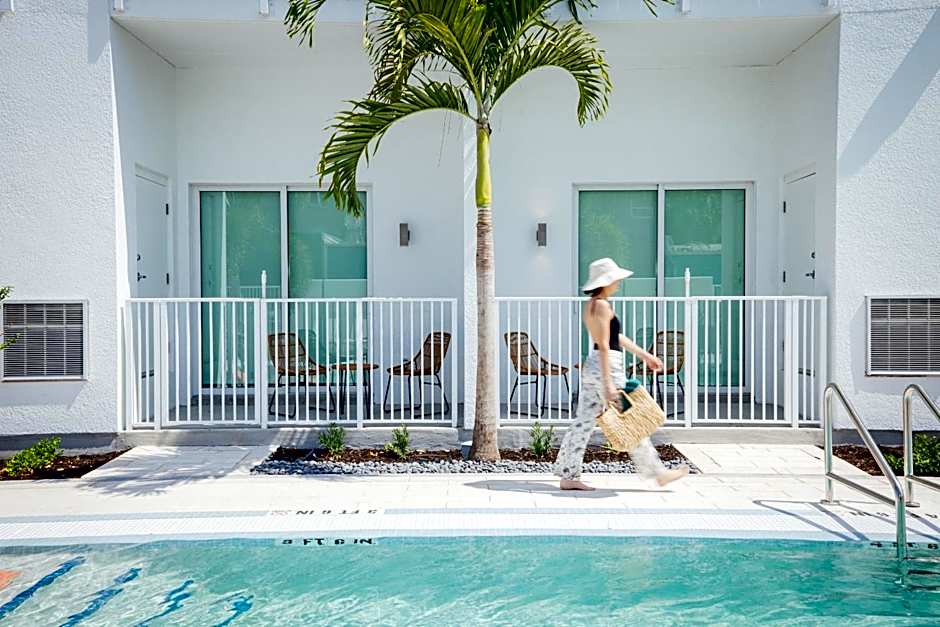 Mint House St. Petersburg - Downtown