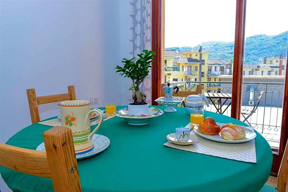 Estate4home - SOFIA FLORA