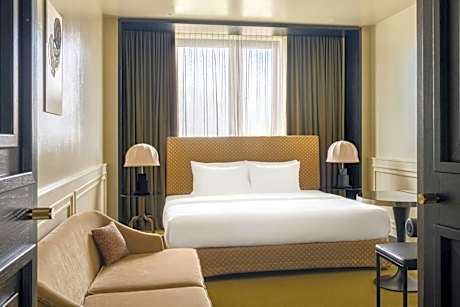 Superior Suite, Suite, 1 King