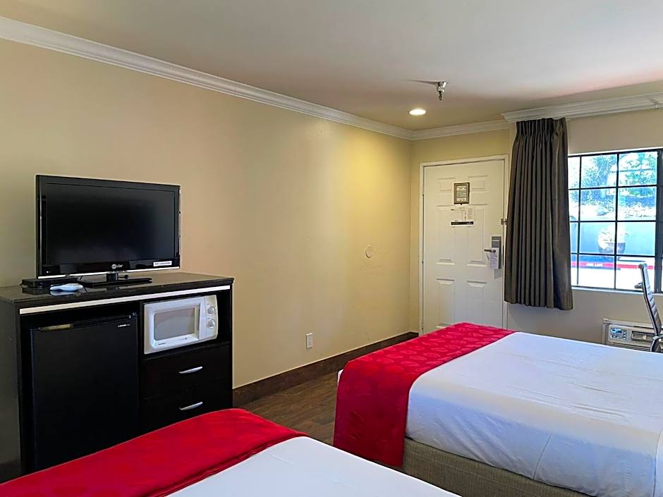 Ramada by Wyndham San Diego Poway Miramar