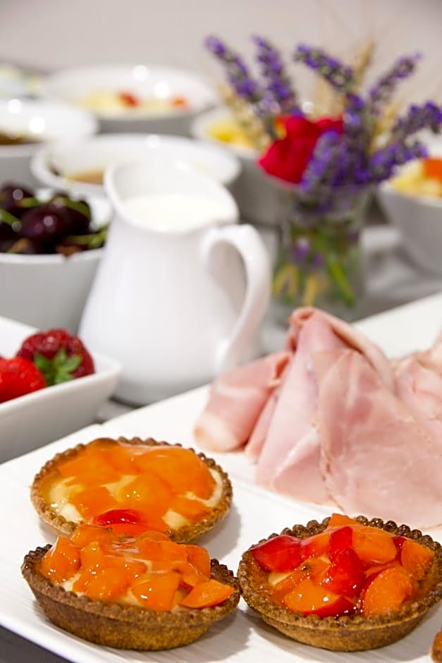 Logis Hotel De Paris