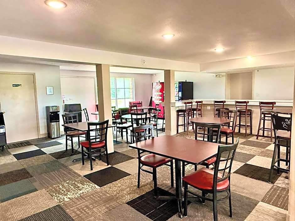 University Inn of Carbondale by Hotel O