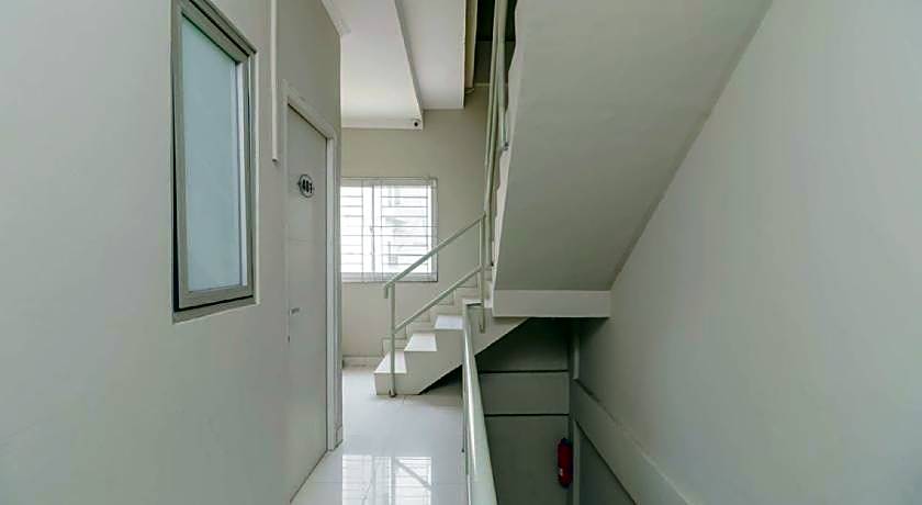 RedDoorz @ Mangga Besar 2