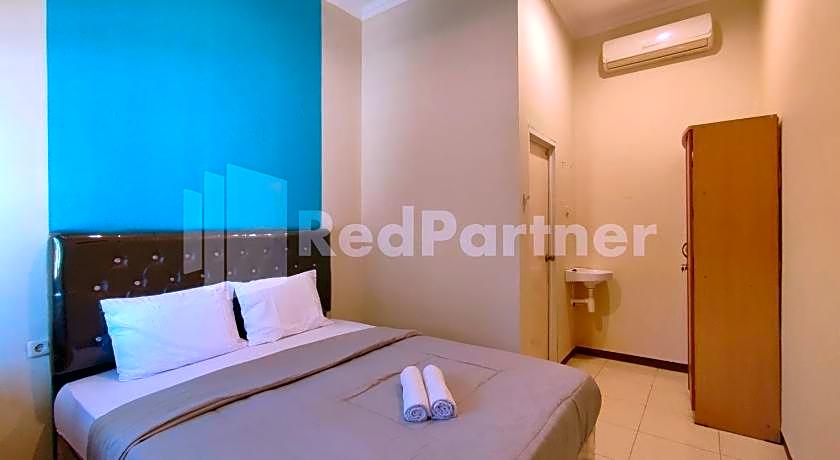 Mutiara Residence Near Simpang Lima Mitra RedDoorz