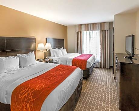 Queen Suite with Two Queen Beds - Non-Smoking