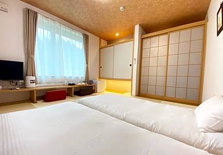Japanese-Style Room with Shower(No Housekeeping)