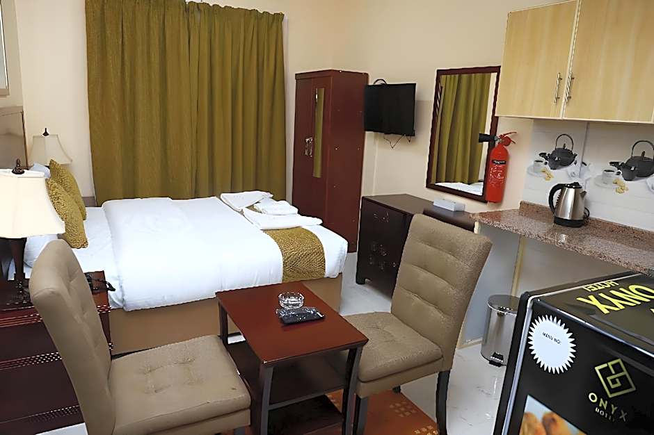 ONYX HOTEL APARTMENTS