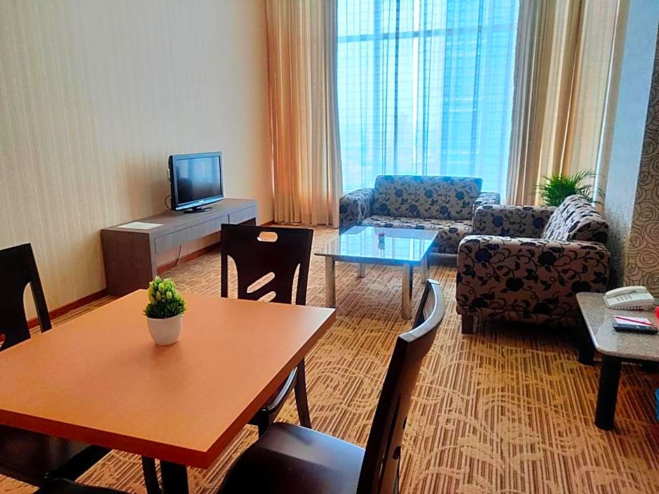Photo 1 of 8 of Suite
