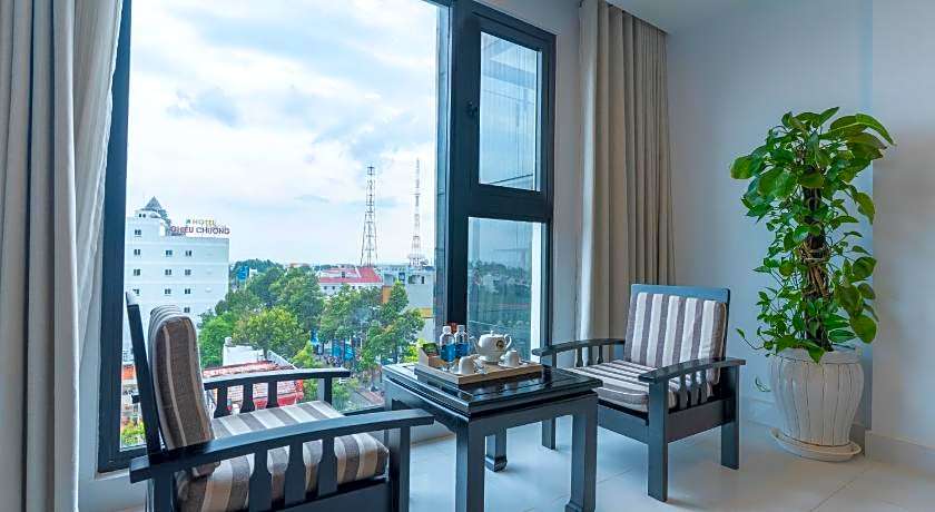 Khách Sạn Hoàng Long Phan Thiết