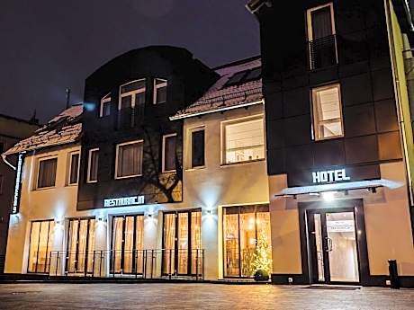 Hotel Chrobrego9