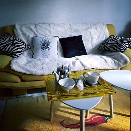 Chambre d'hôtes THE YELLOW CUBE