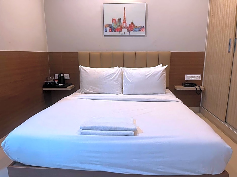 Hotel Avenue Suites - near International Airport Bangalore