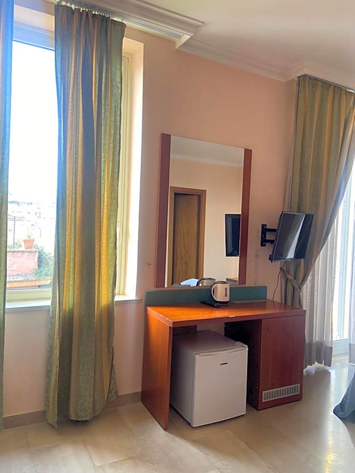 Hotel Center 3