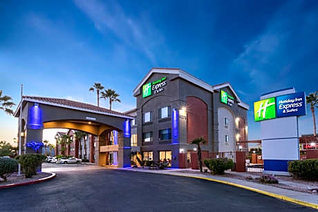 Holiday Inn Express & Suites Tucson North  Marana By IHG