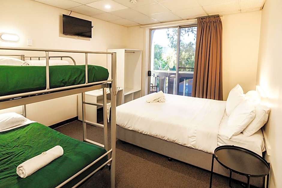 YHA Adelaide Central