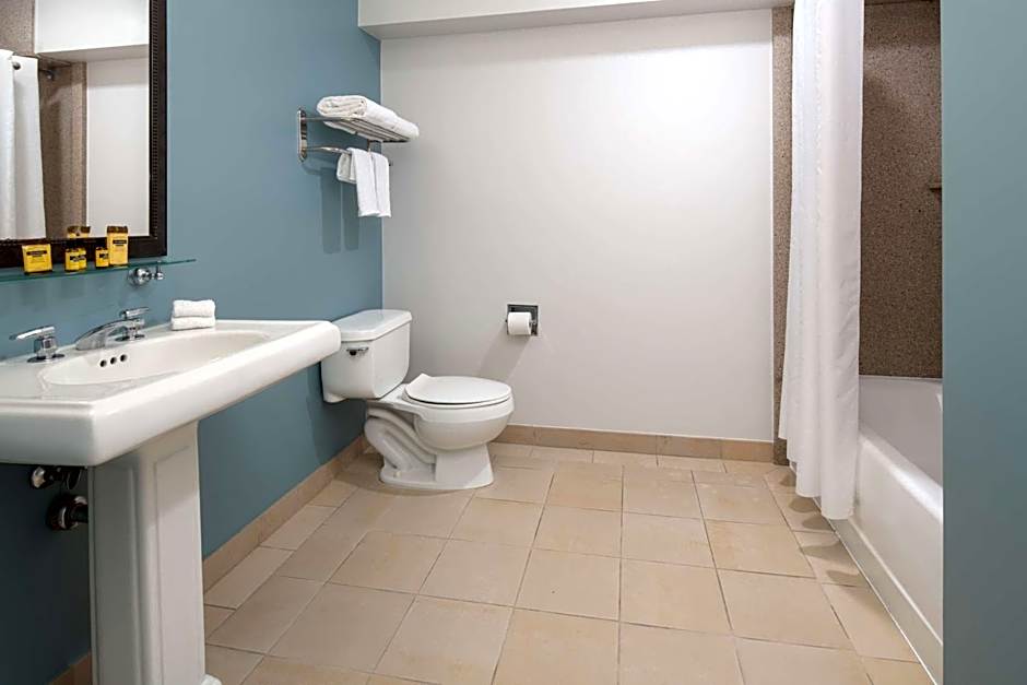 Best Western Plus All Suites Inn
