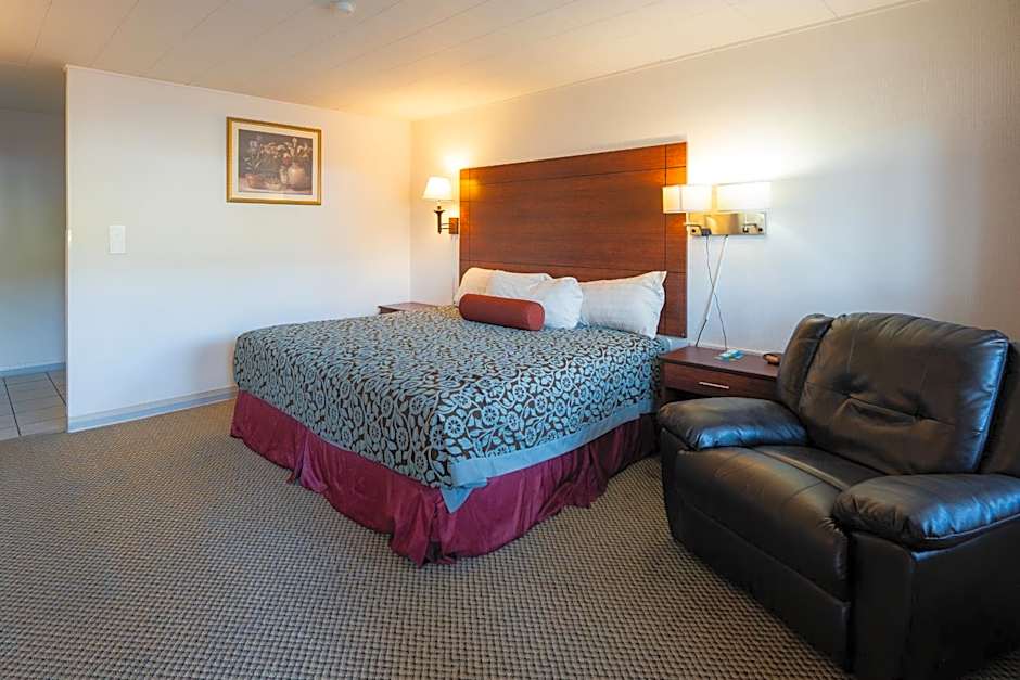 Hills Inn