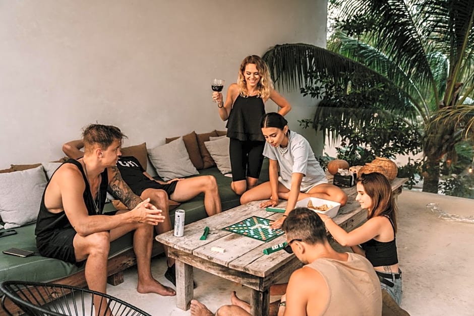 16Tulum