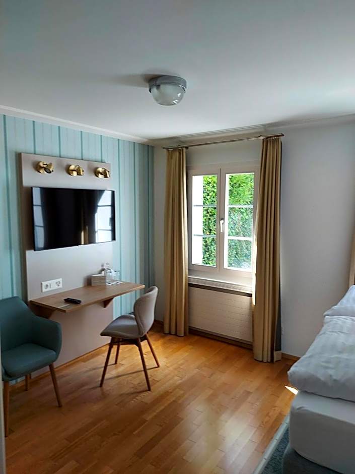 Hotel Kreuz by b_smart