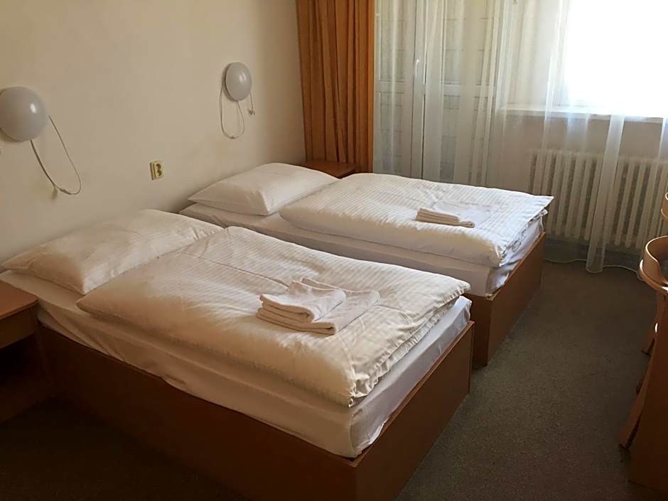 Photo 1 of 6 of 2 Beds