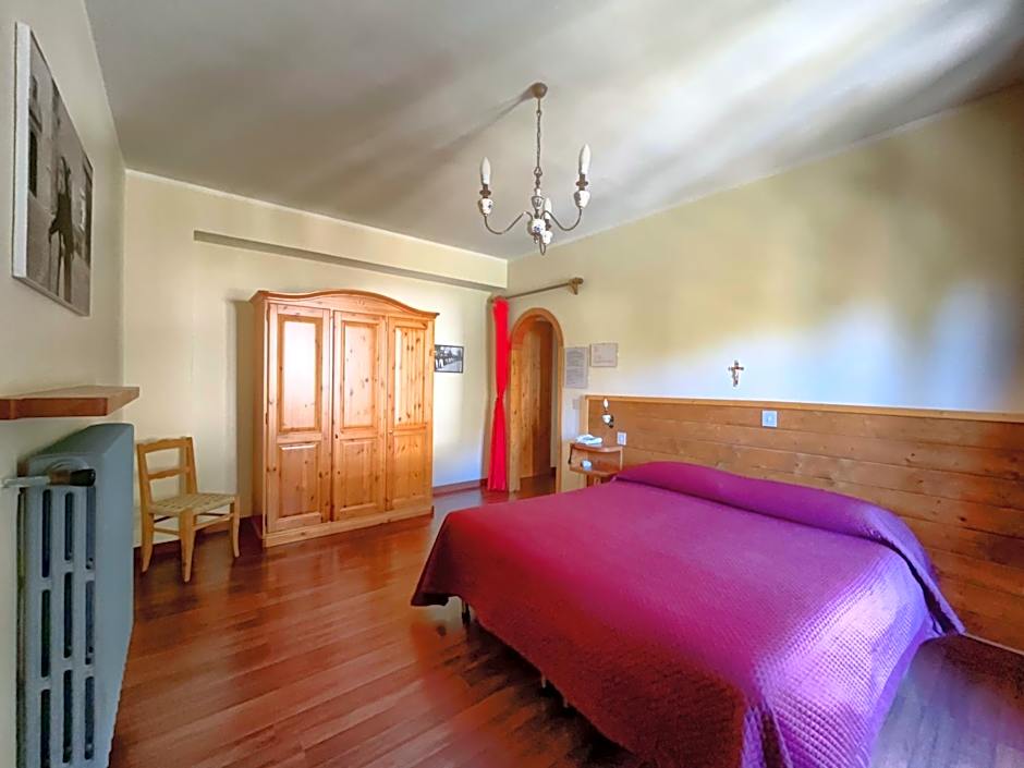 Hotel Garnì Mille Pini