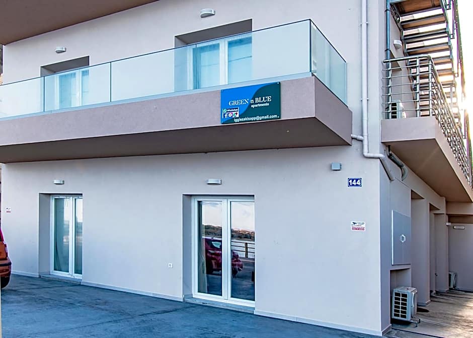 GREEN n' BLUE apartments