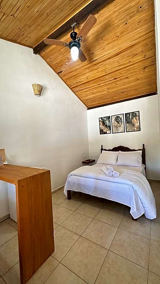 Pousada Entre Folhas