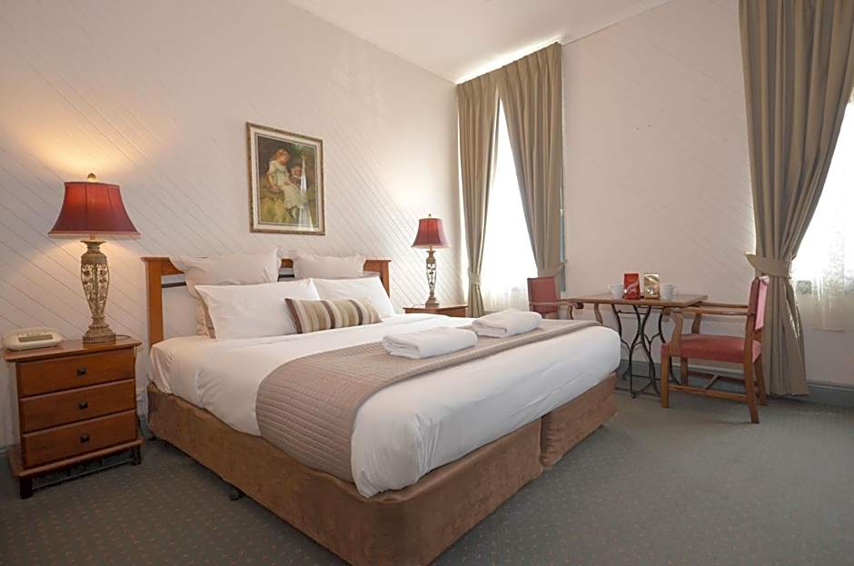 Central Springs Inn