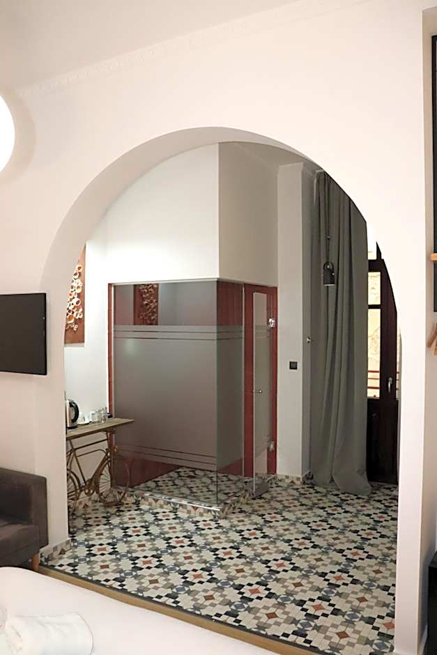 The Maroon Bottle Luxury Suites