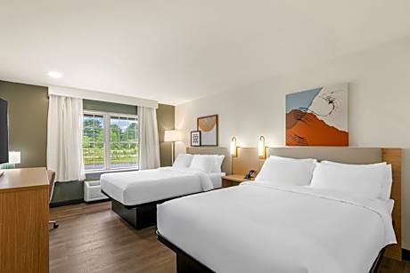Queen Room with Two Queen Beds