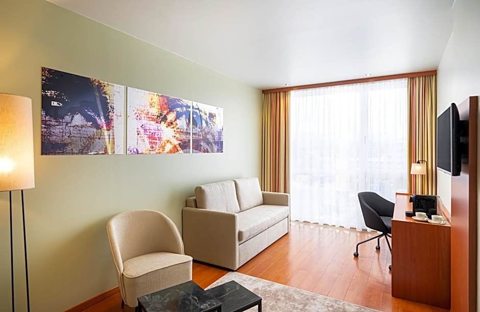 Leonardo Hotel Salzburg Airport