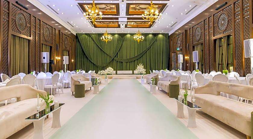 Holiday Inn Suites Kuwait Salmiya By IHG