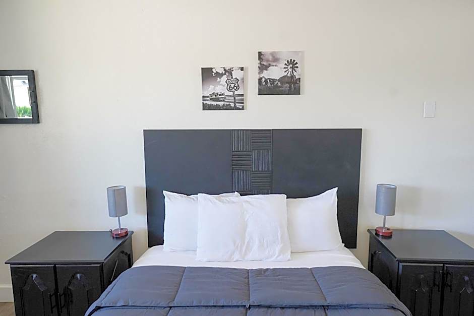 Rim Country Inn - Self Serve Hotel -