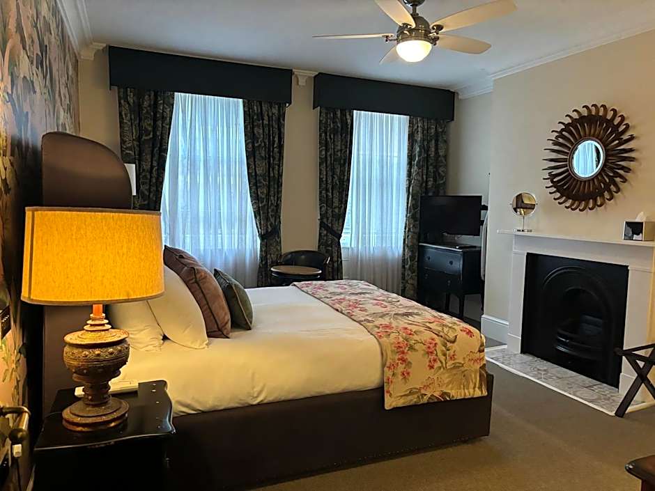 The Clerk & Well Pub and Rooms