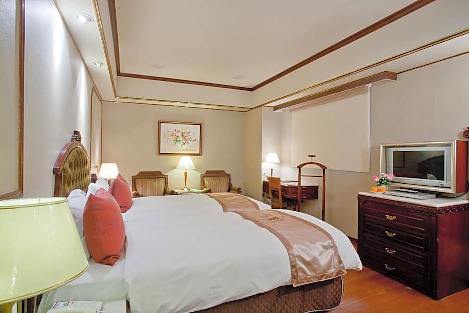 Charming City Hotel Sungshan