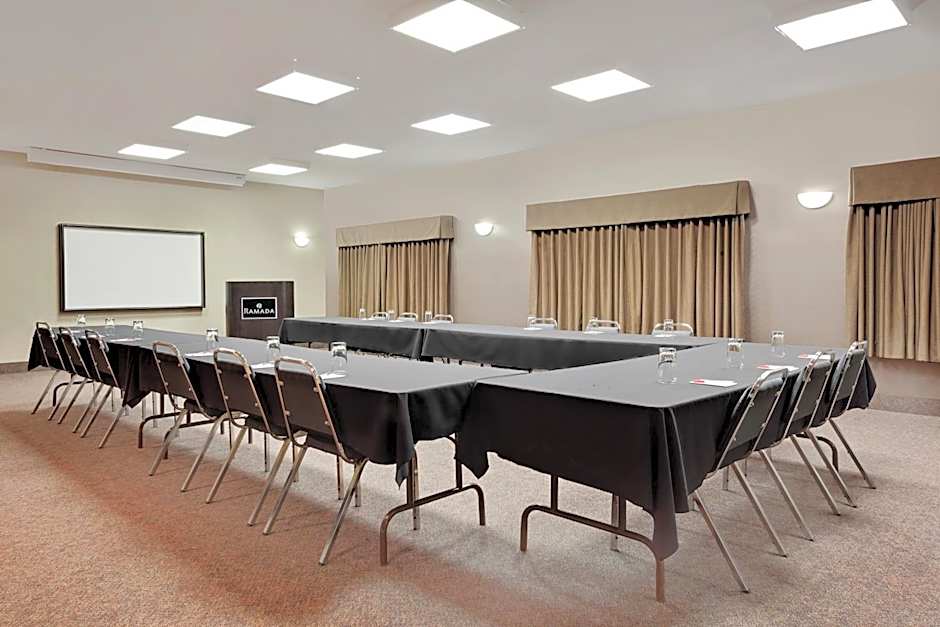 Ramada by Wyndham Stettler