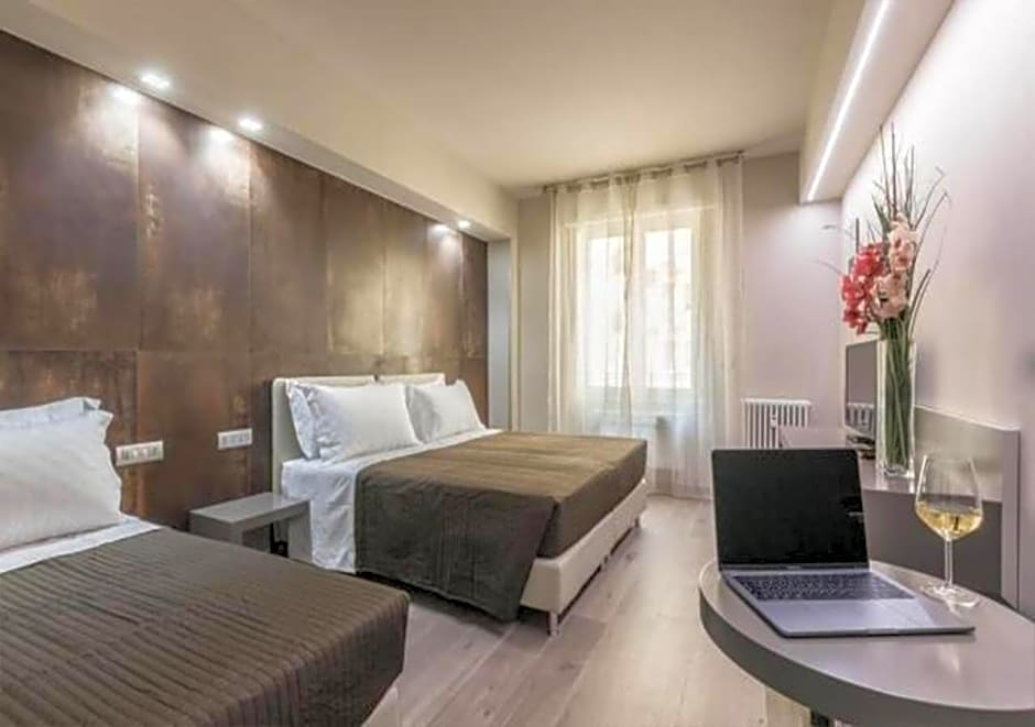 Astoria Deluxe rooms
