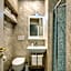Colosseo Accomodation Room Guest House